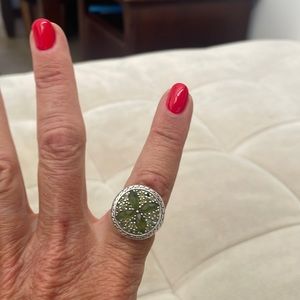 Peridot green stone amazing looking ring for women or men